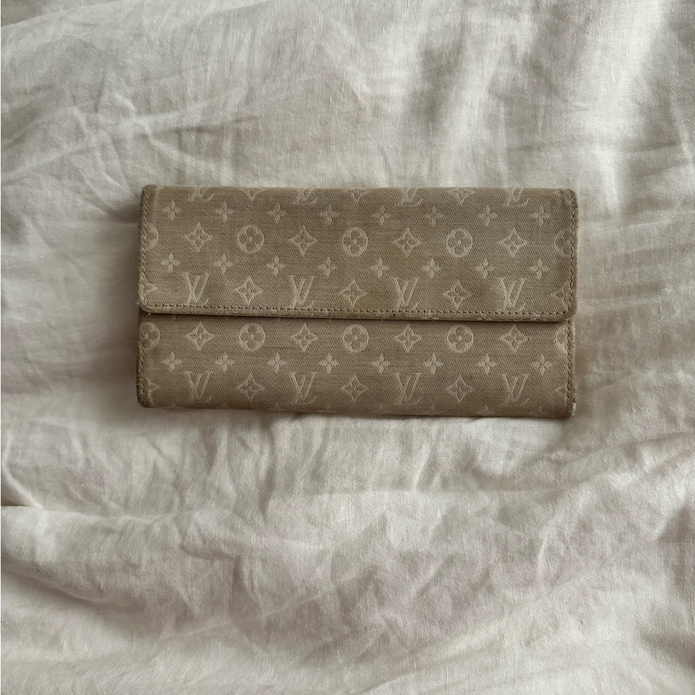 Authentic Louis Vuitton Monogram Mini Lin Portefeuille Sarah Wallet